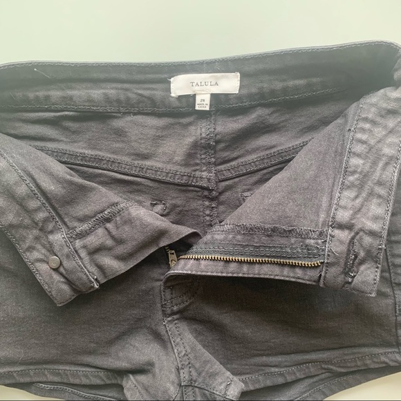 Talula High Waisted Short Shorts - size 26 - Picture 3 of 4